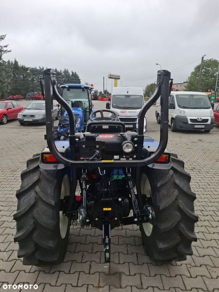 New Holland Boomer 50 - 2