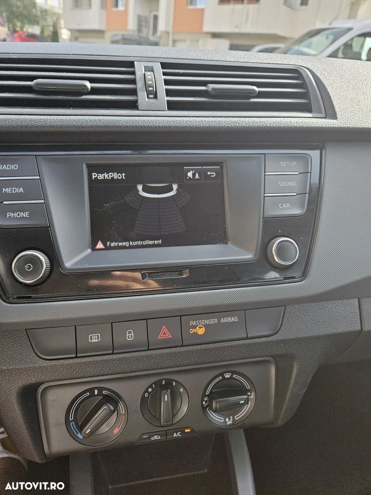 Skoda Fabia 1.0 MPI Ambition - 8