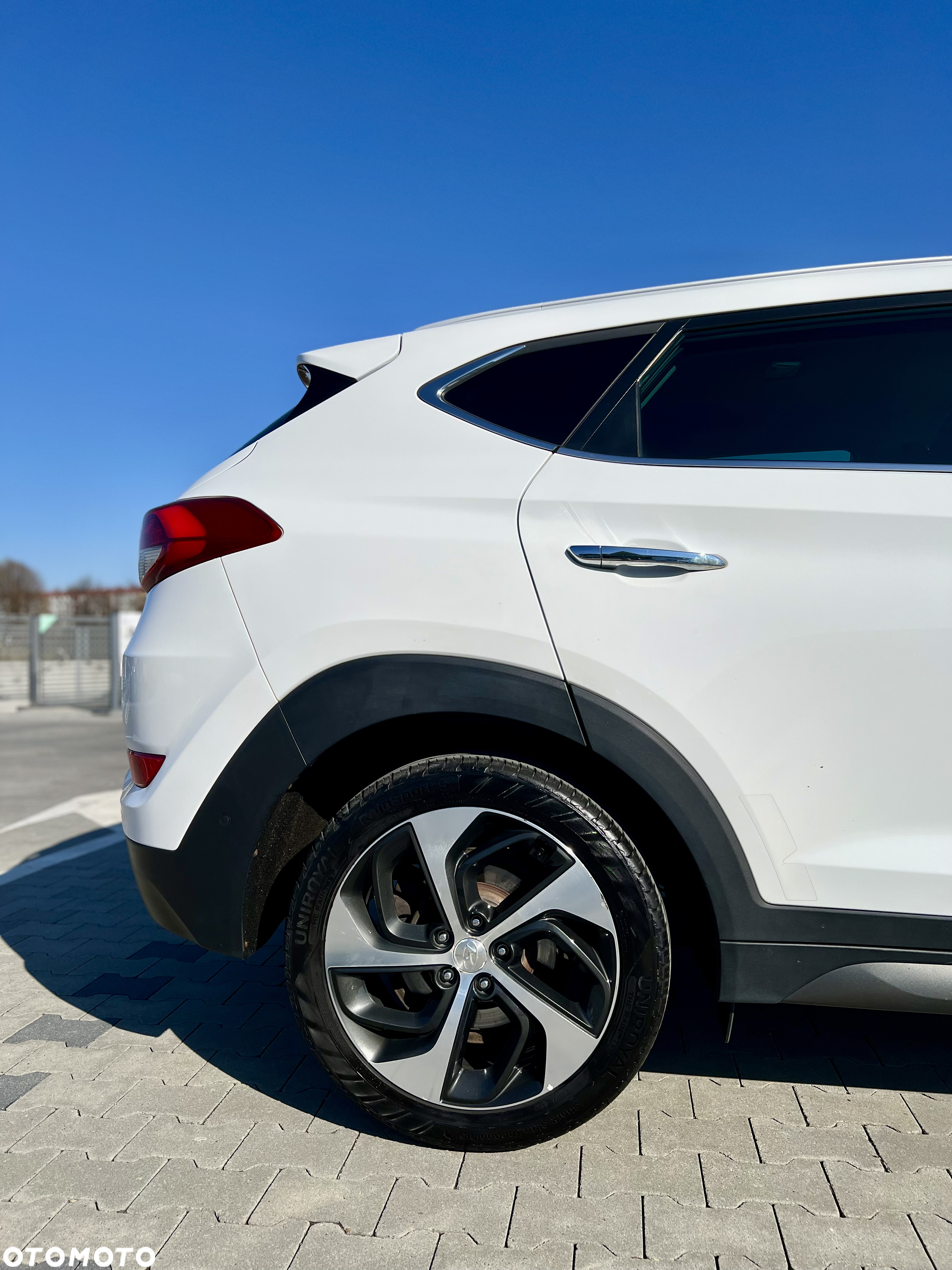Hyundai Tucson 2.0 CRDI GO Plus 4WD - 11
