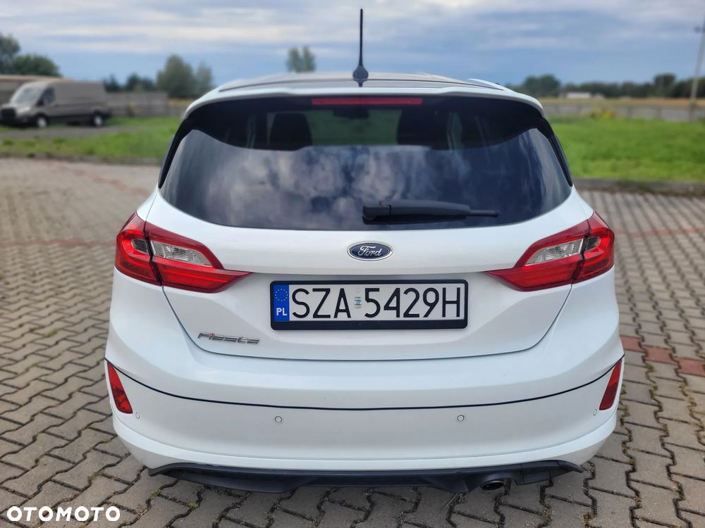 Ford Fiesta 1.1 S&S ST-LINE - 32