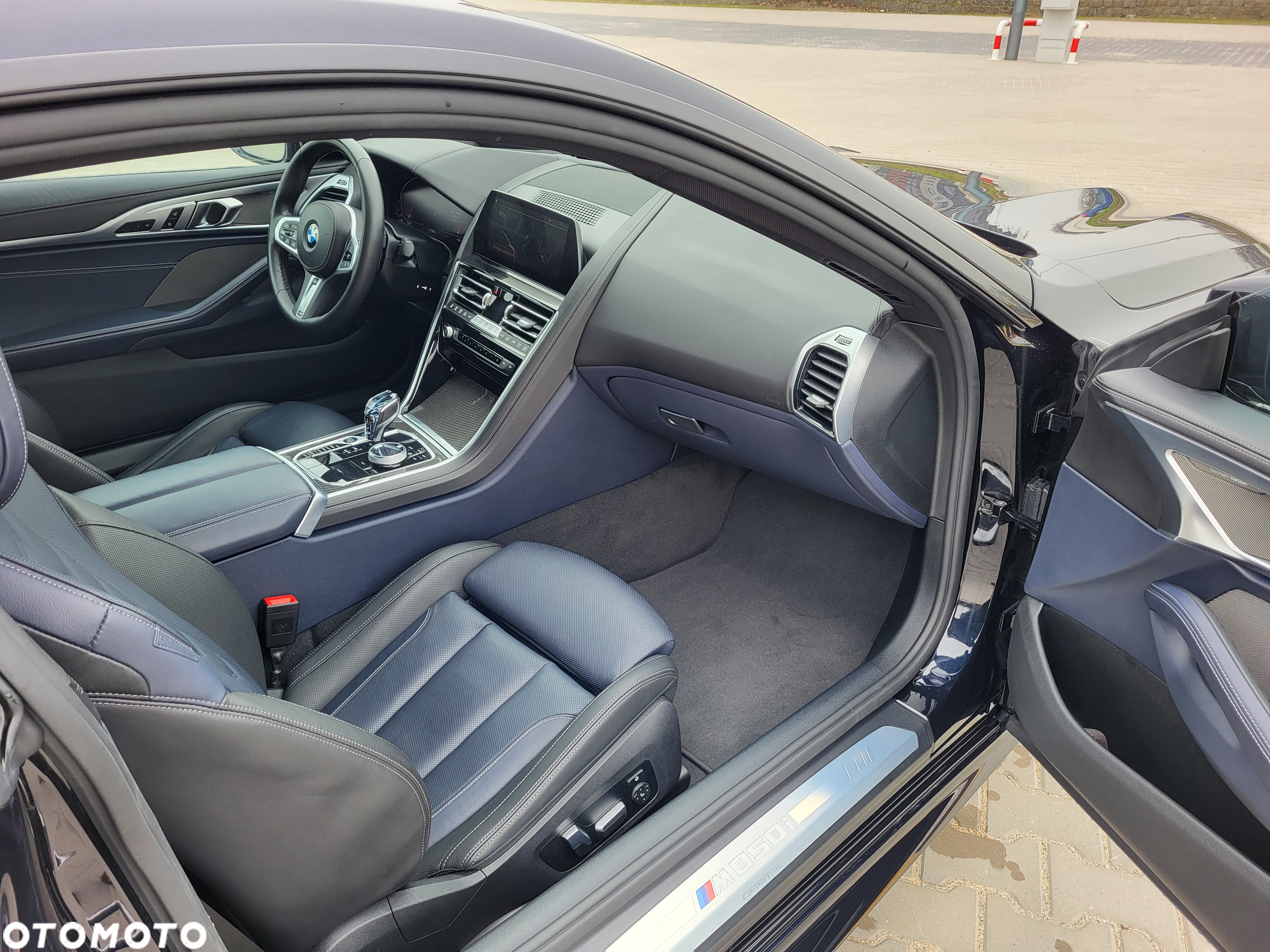 BMW Seria 8 M850i xDrive - 11