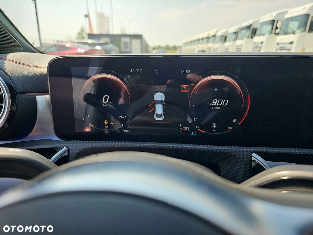 Mercedes-Benz CLA 200 AMG Line 7G-DCT - 16