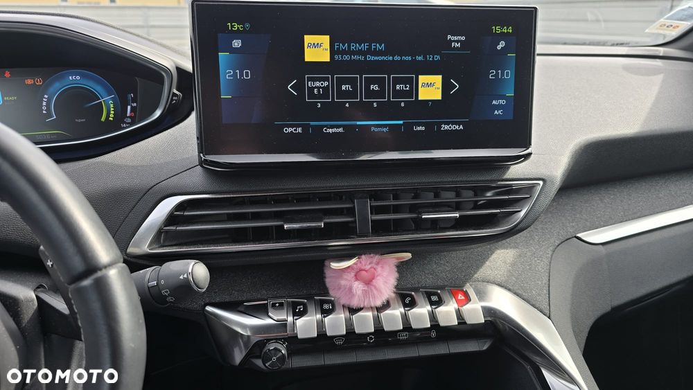 Peugeot 3008 1.6 PureTech Hybrid PHEV Allure Pack S&S EAT8 - 18