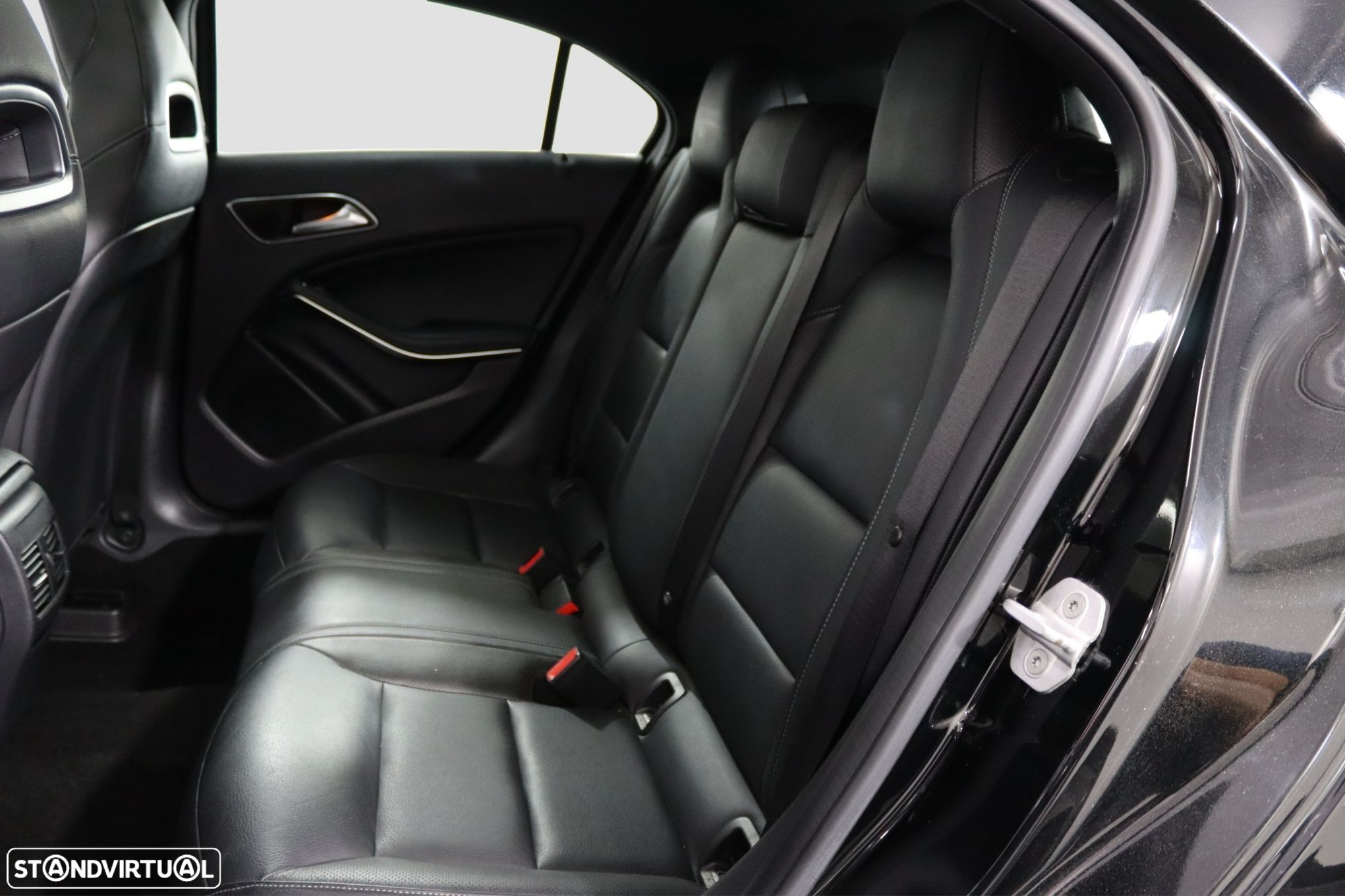 Mercedes-Benz A 200 CDI (BlueEFFICIENCY) Urban - 12