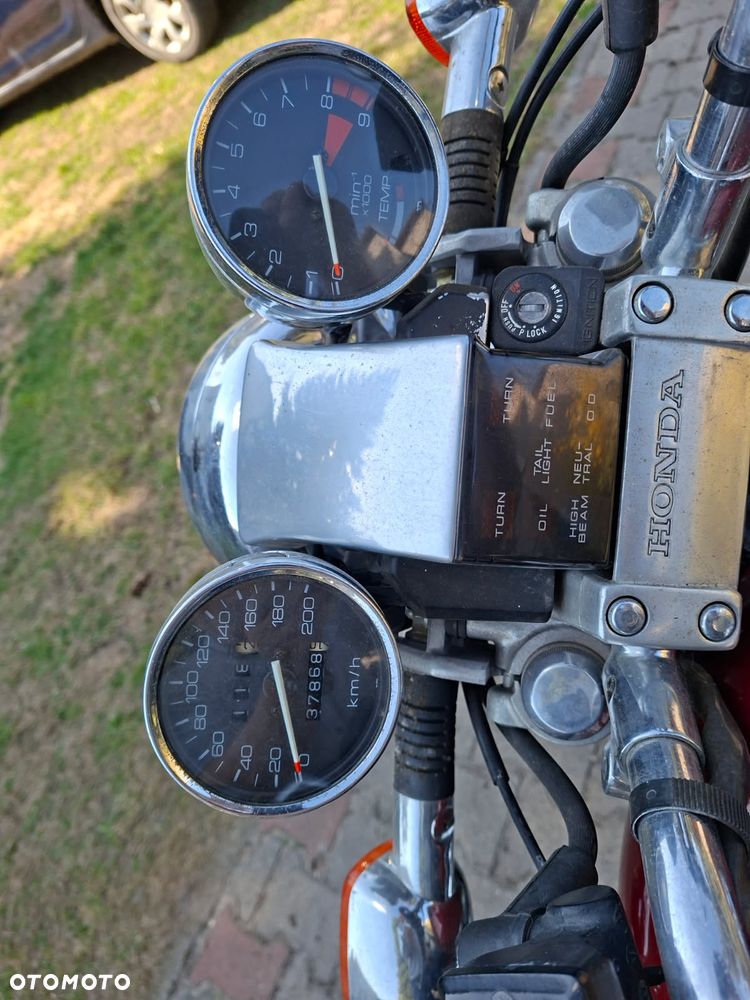 Honda VT - 5