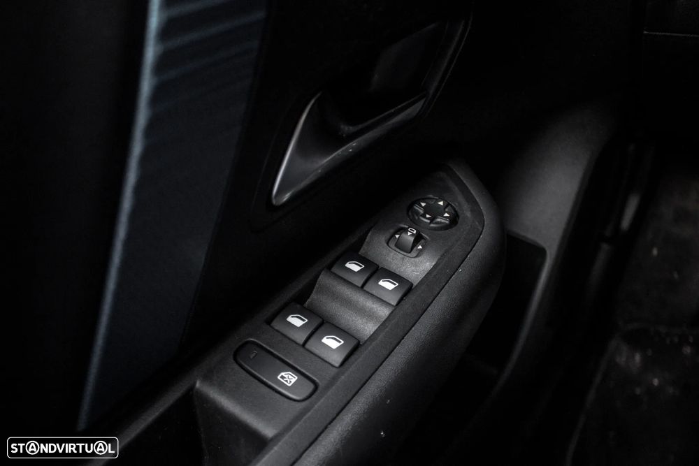 Citroën e-C4 50 kWh Shine - 19