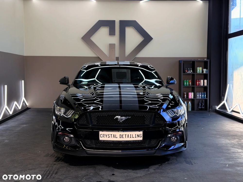 Ford Mustang - 2