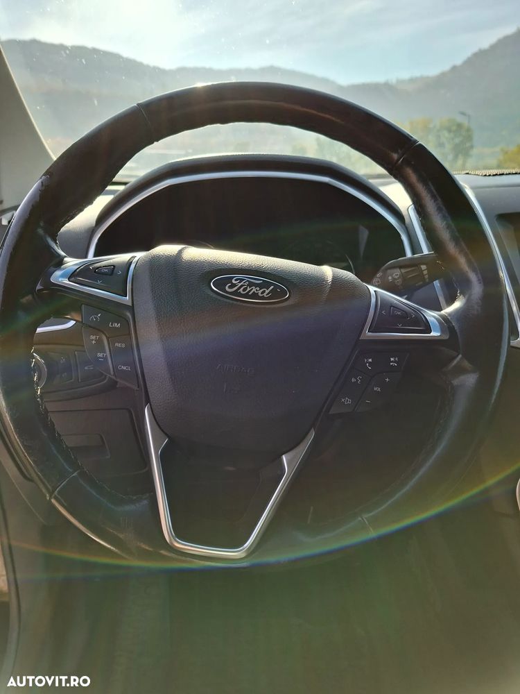 Ford Edge - 17