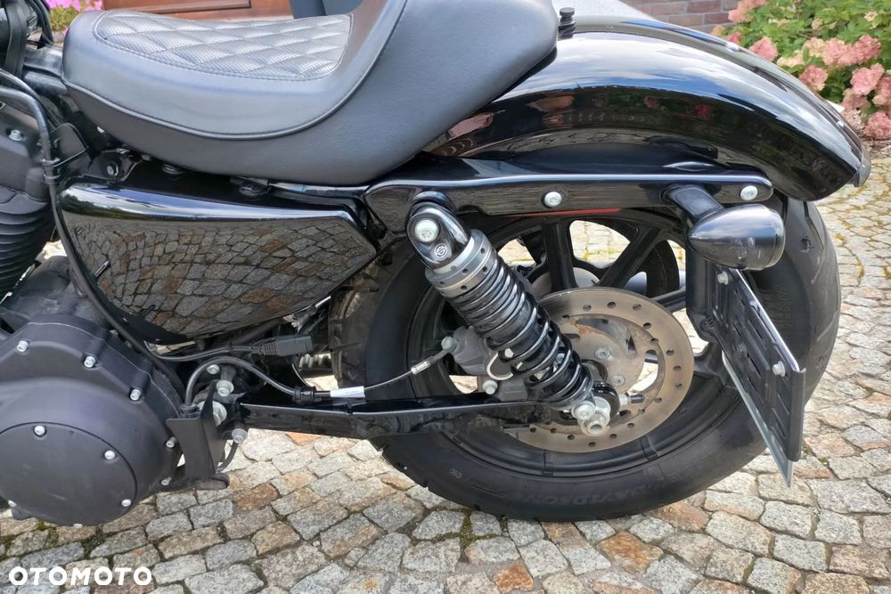 Harley-Davidson Sportster Iron 1200 - 13