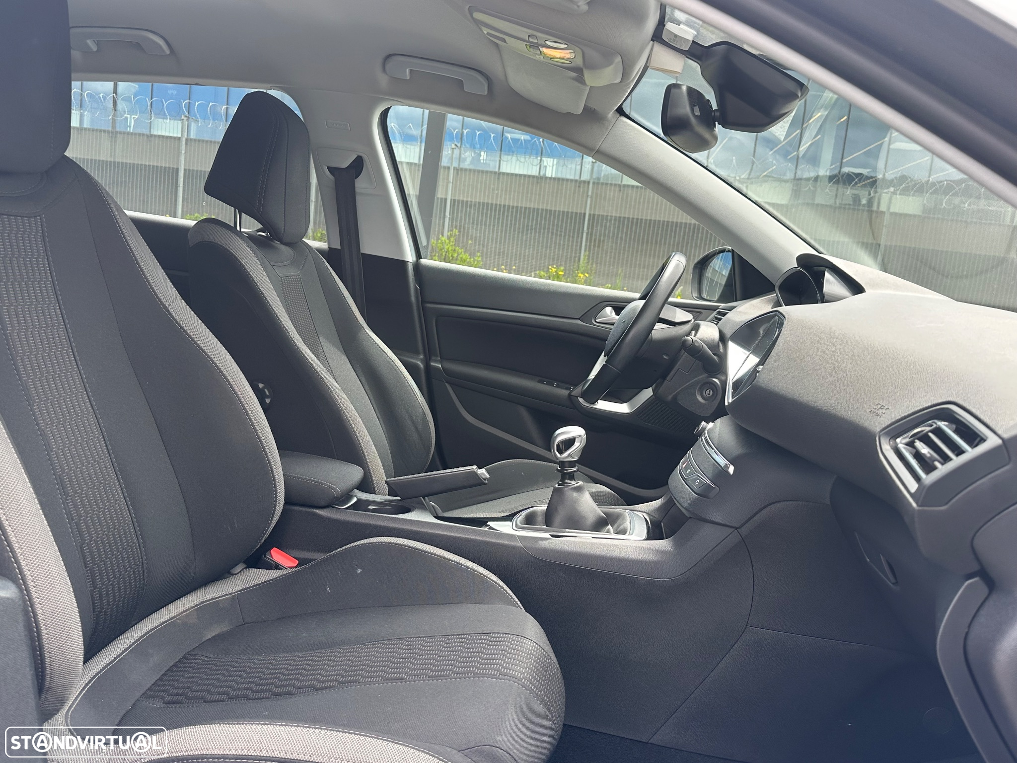 Peugeot 308 1.6 BlueHDi Allure - 19