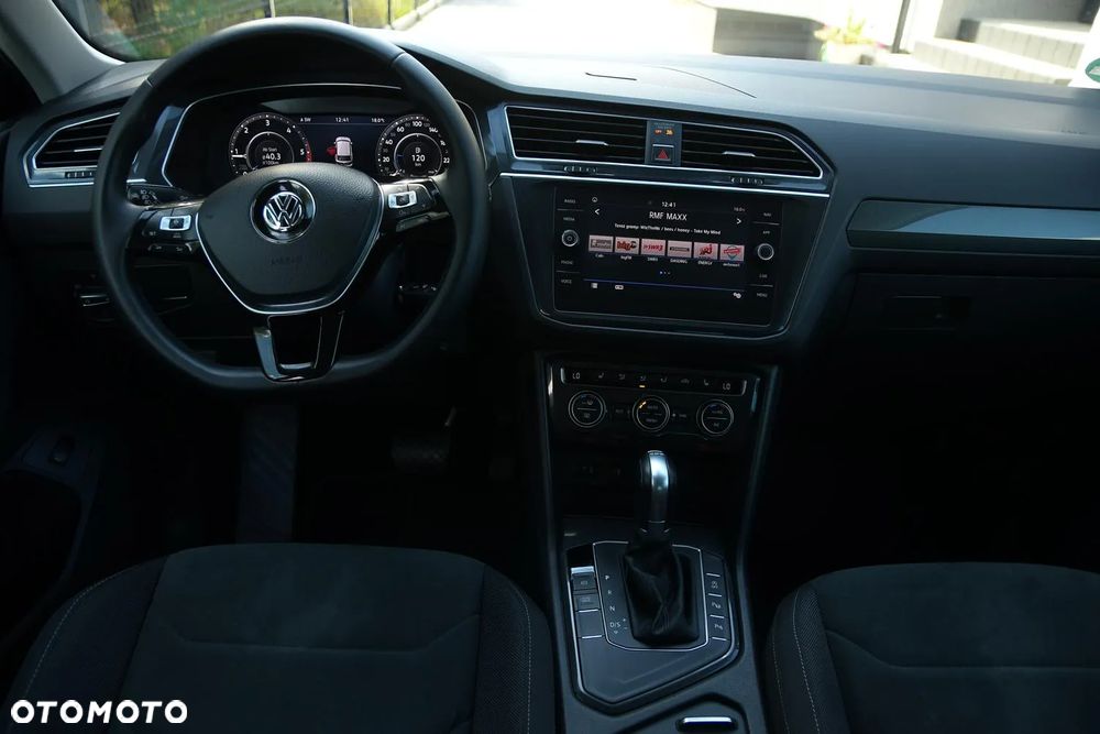Volkswagen Tiguan - 28