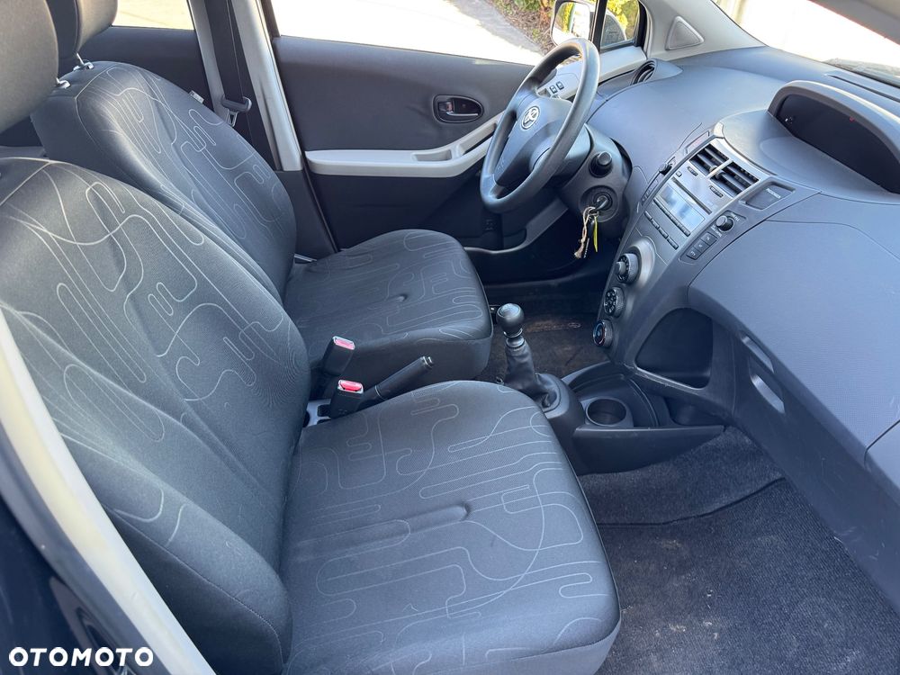 Toyota Yaris 1.33 VVT-i Cool - 5