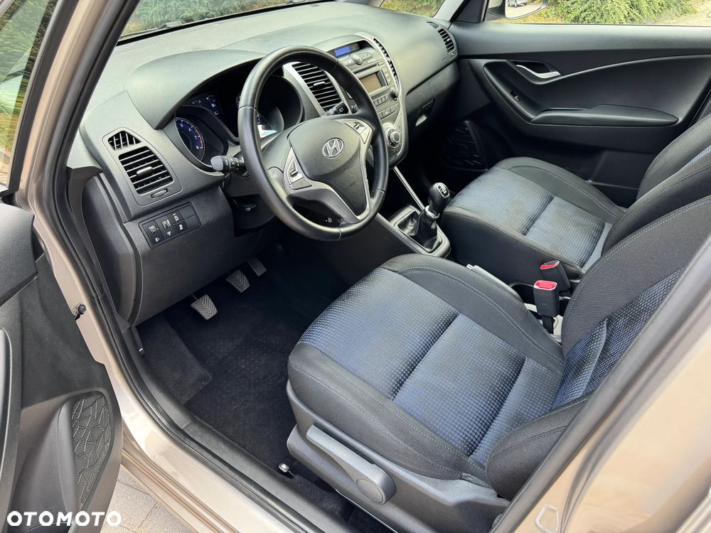 Hyundai ix20 1.4 blue Trend - 15