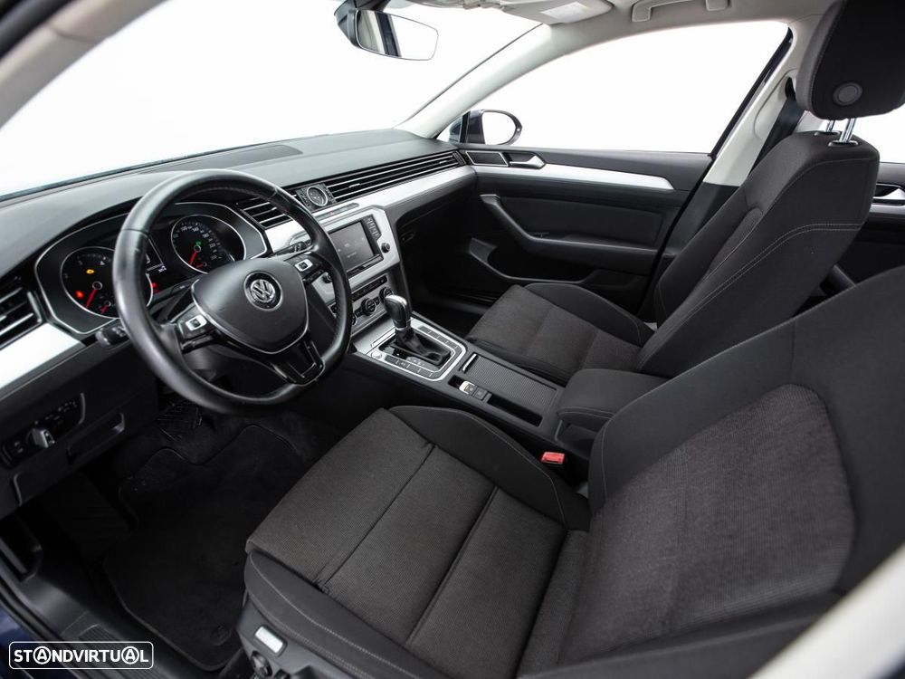 VW Passat Variant - 7