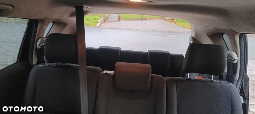 Toyota Corolla Verso 2.2 D-4D Sol + 7os - 12