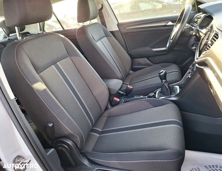 Volkswagen T-Roc 2.0 TDI SCR 4MOTION Sport - 24