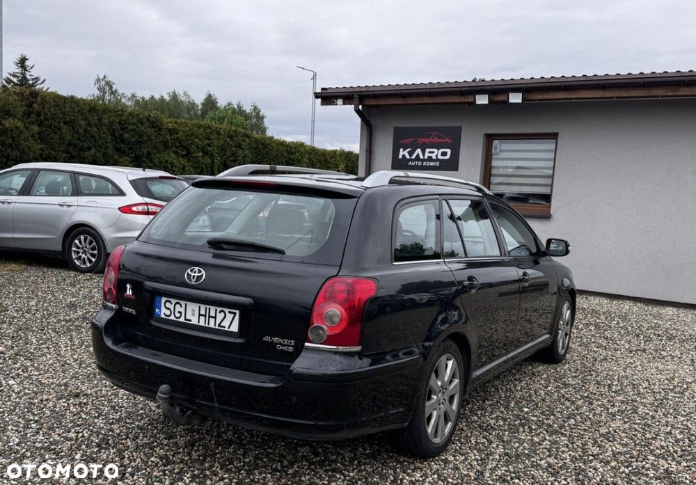 Toyota Avensis - 7