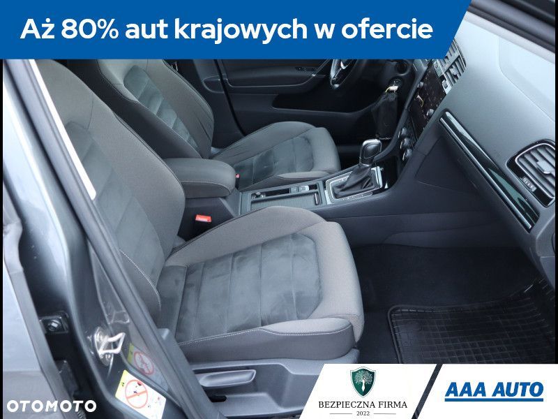 Volkswagen Golf Variant - 10