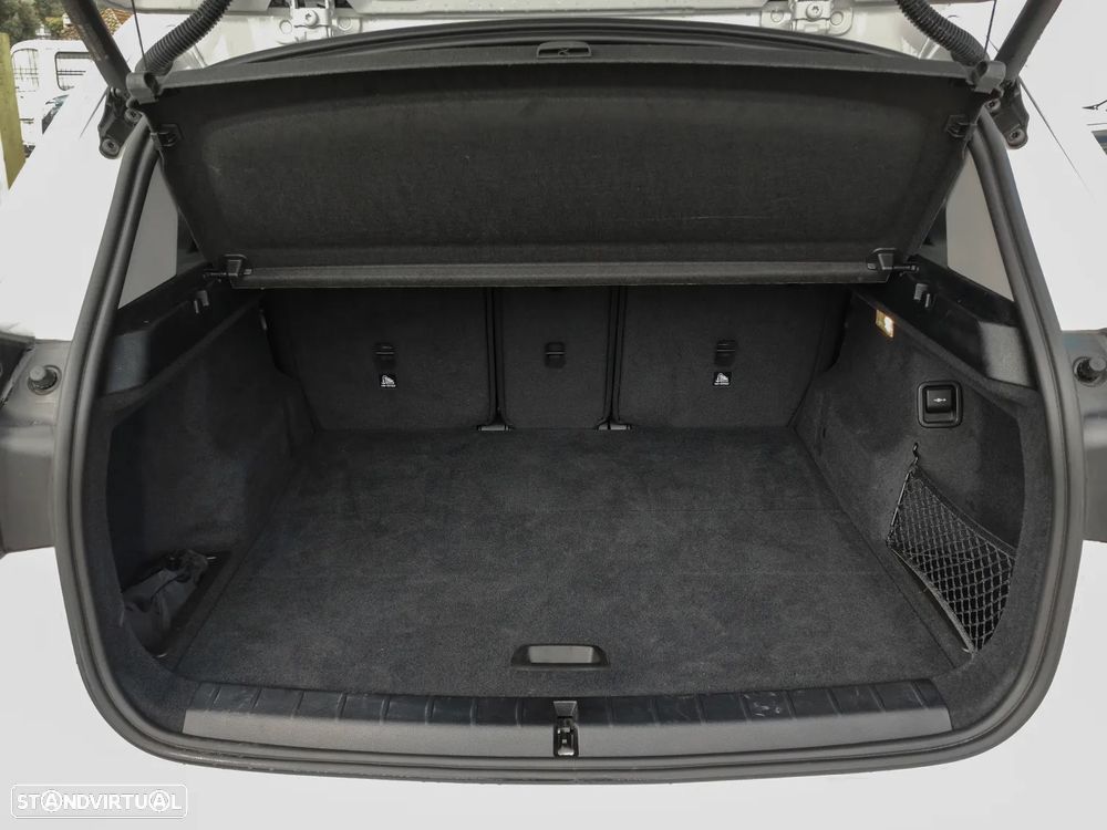 BMW X1 sDrive18i Advantage - 16