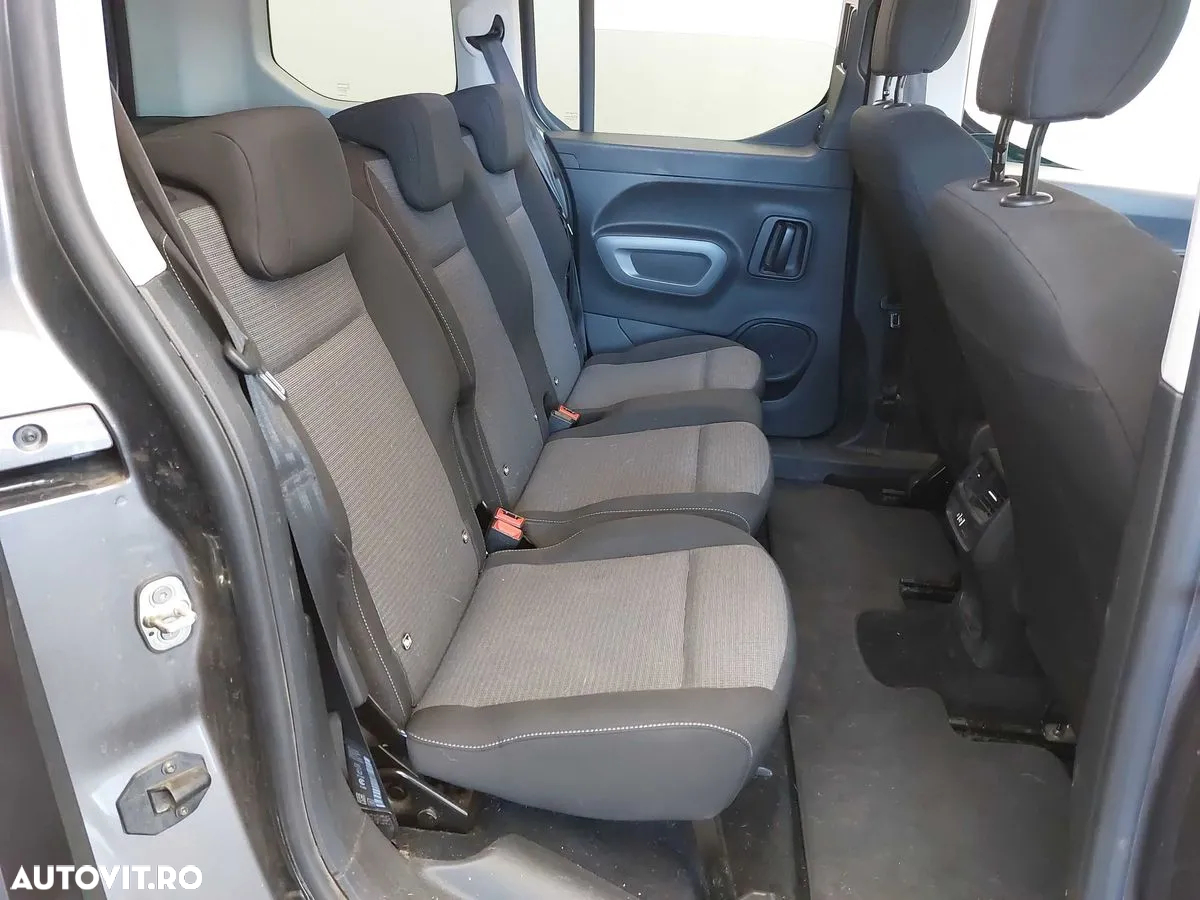 Toyota Proace City Verso 1.5 D-4D 102CP 5MT 4+1 L1H1 Family - 16
