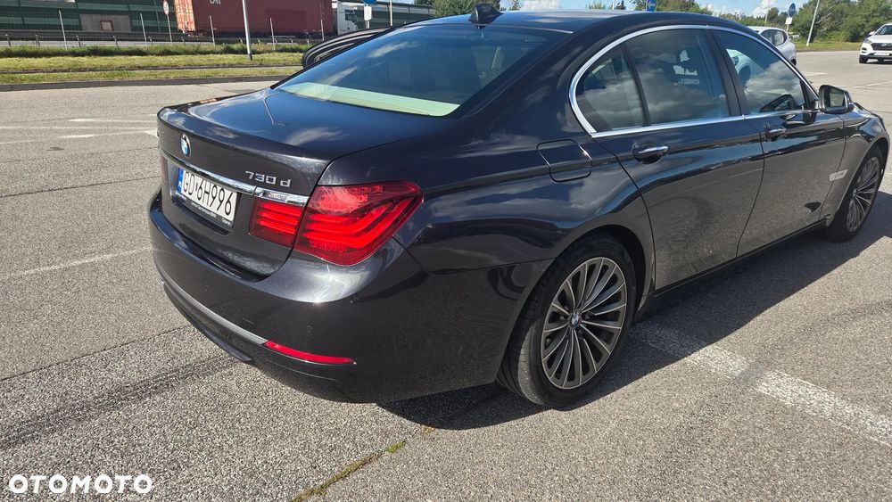 BMW Seria 7 - 10
