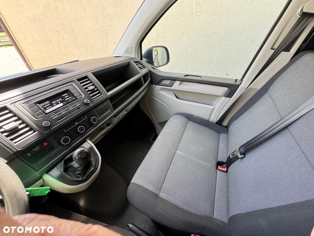 Volkswagen Transporter T6 - 12