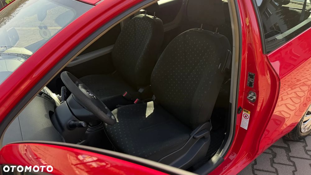Toyota Yaris - 14