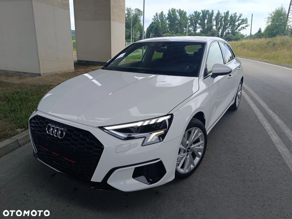 Audi A3 Sportback 35 TFSI S tronic - 11