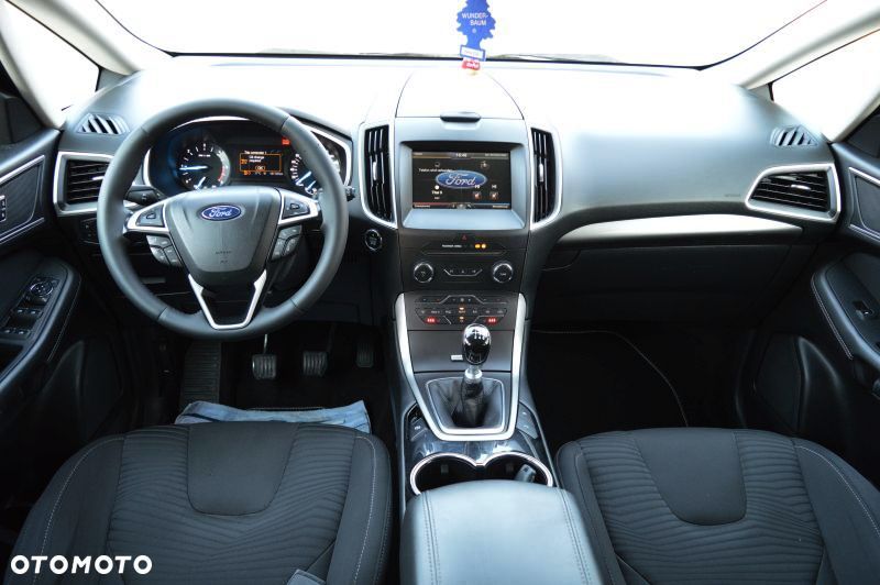 Ford S-Max - 28