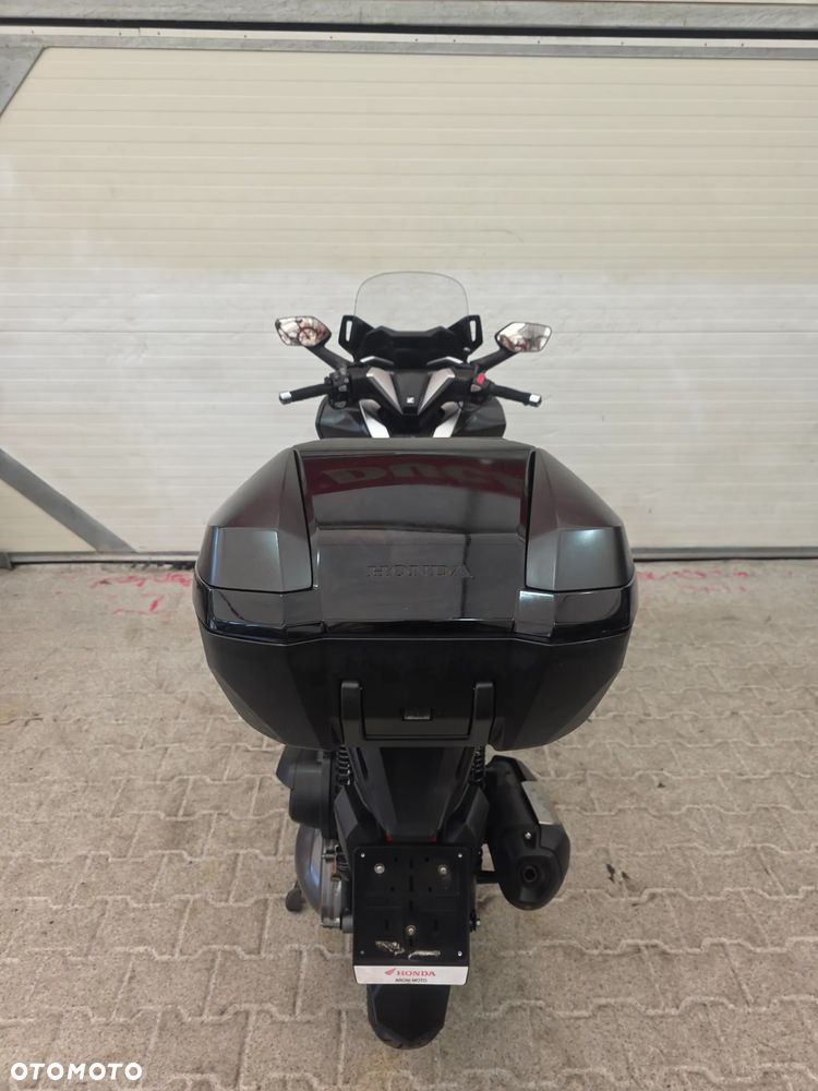 Honda NSS - 21