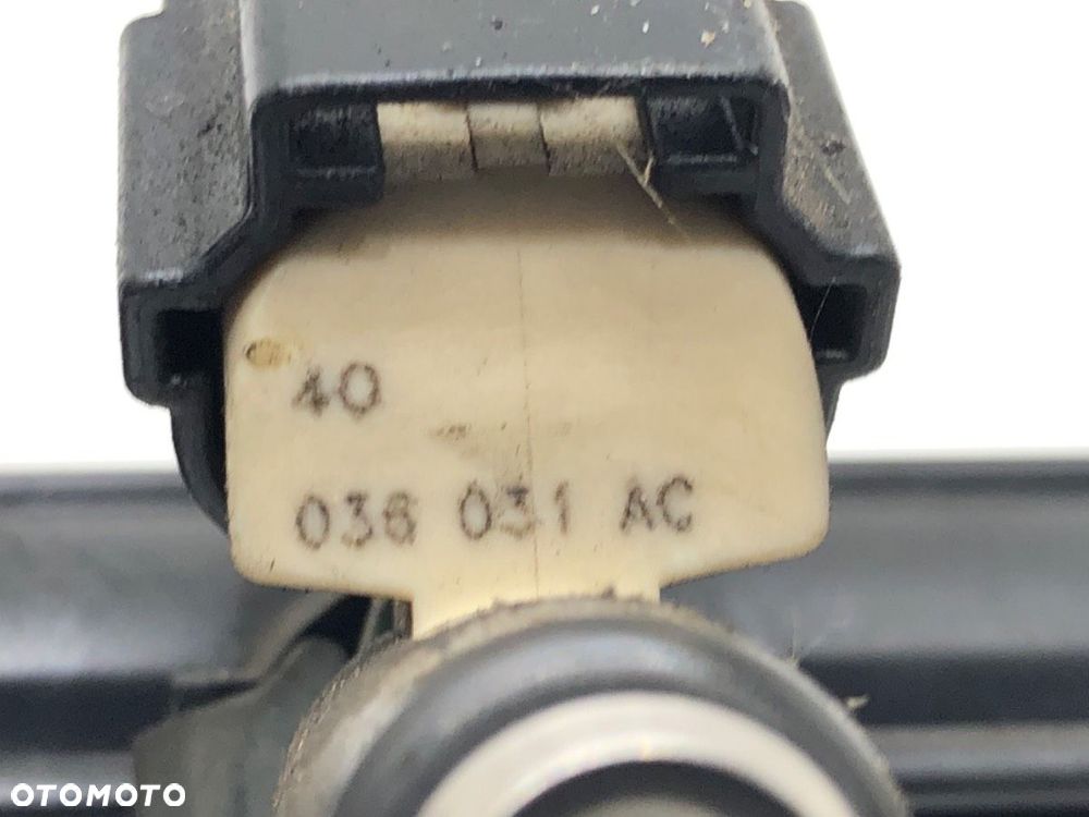 LISTWA WTRYSKOWA  VW GOLF V (1K1) 2003 - 2010 1.4 16V 55 kW [75 KM] benzyna 2003 - 2006 036133319BG - 4