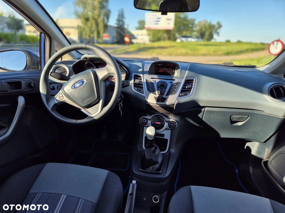 Ford Fiesta 1.4 TDCI - 11