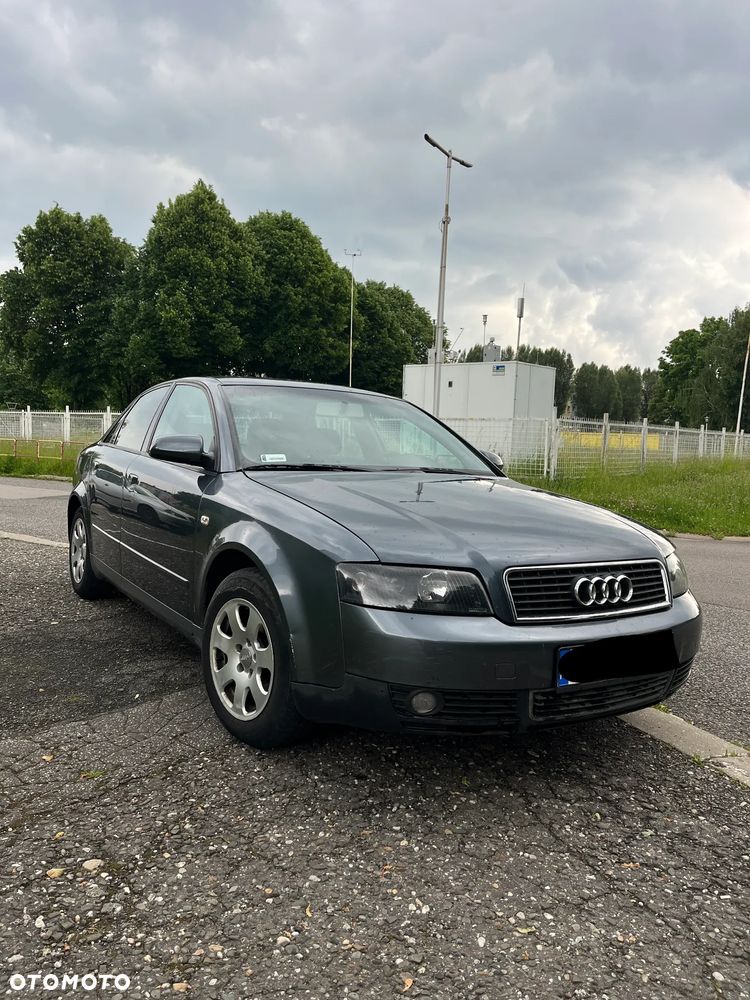 Audi A4 Avant - 1