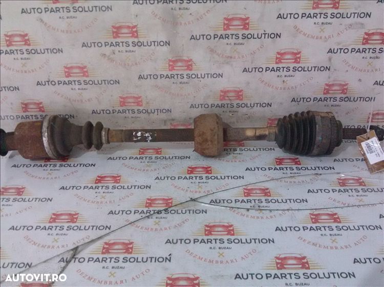 planetara dreapta renault clio simbol 1.2 b an fabr 2011 - 1