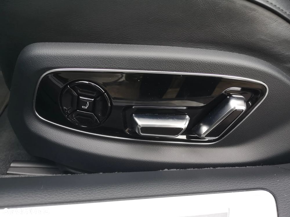 Audi A8 L 55 TFSI quattro tiptronic - 22