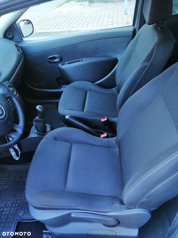 Renault Clio - 22