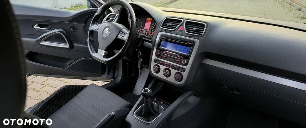 Volkswagen Scirocco 2.0 TDI Match - 32