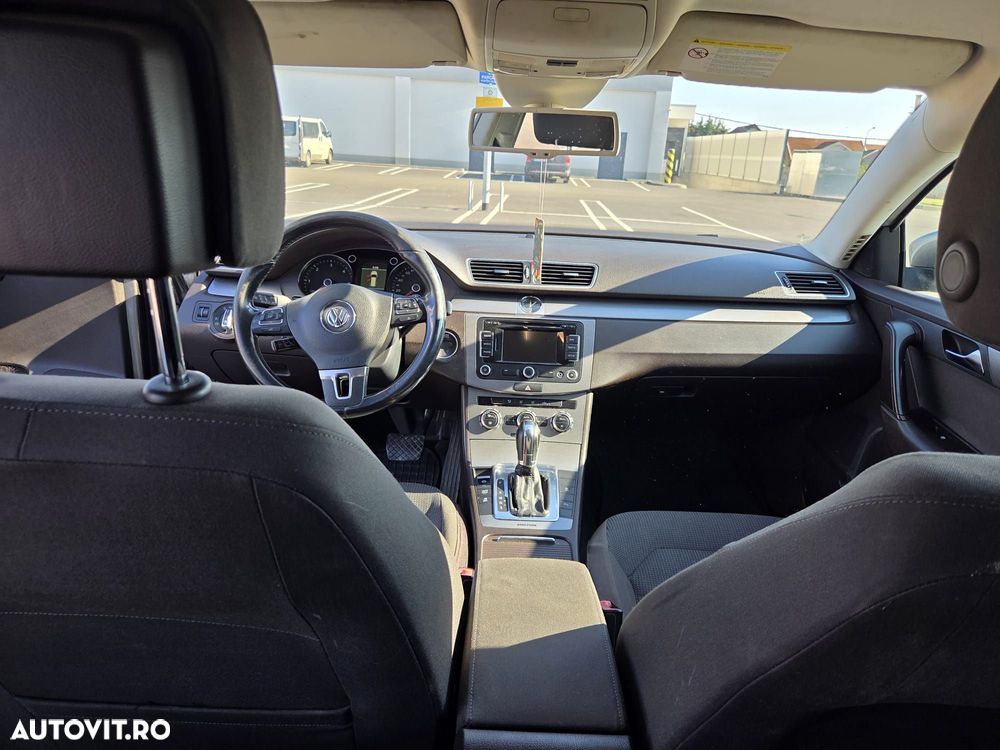 Volkswagen Passat 2.0TDI Comfortline DPF DSG - 9