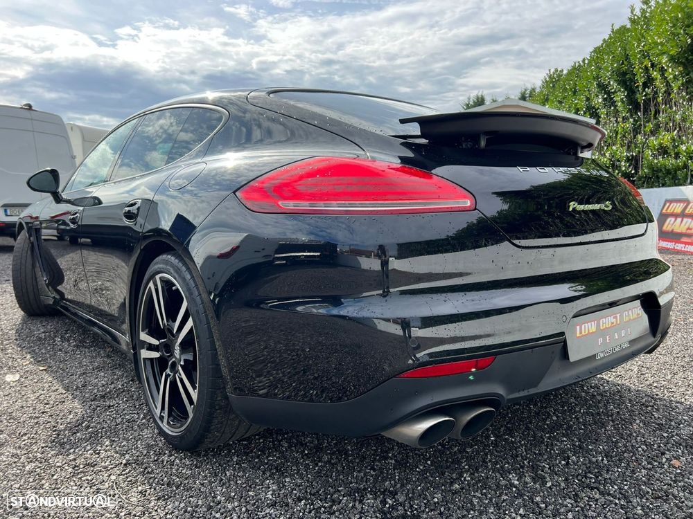 Porsche Panamera - 38