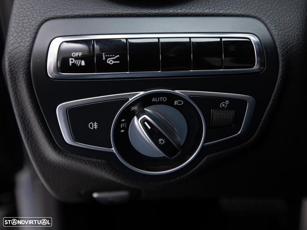 Mercedes-Benz C 300 - 18