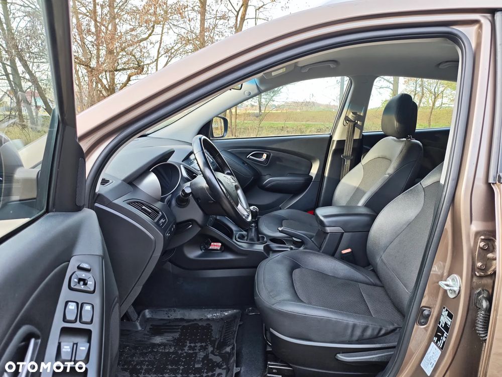 Hyundai ix35 1.7 CRDi 2WD blue Style - 26