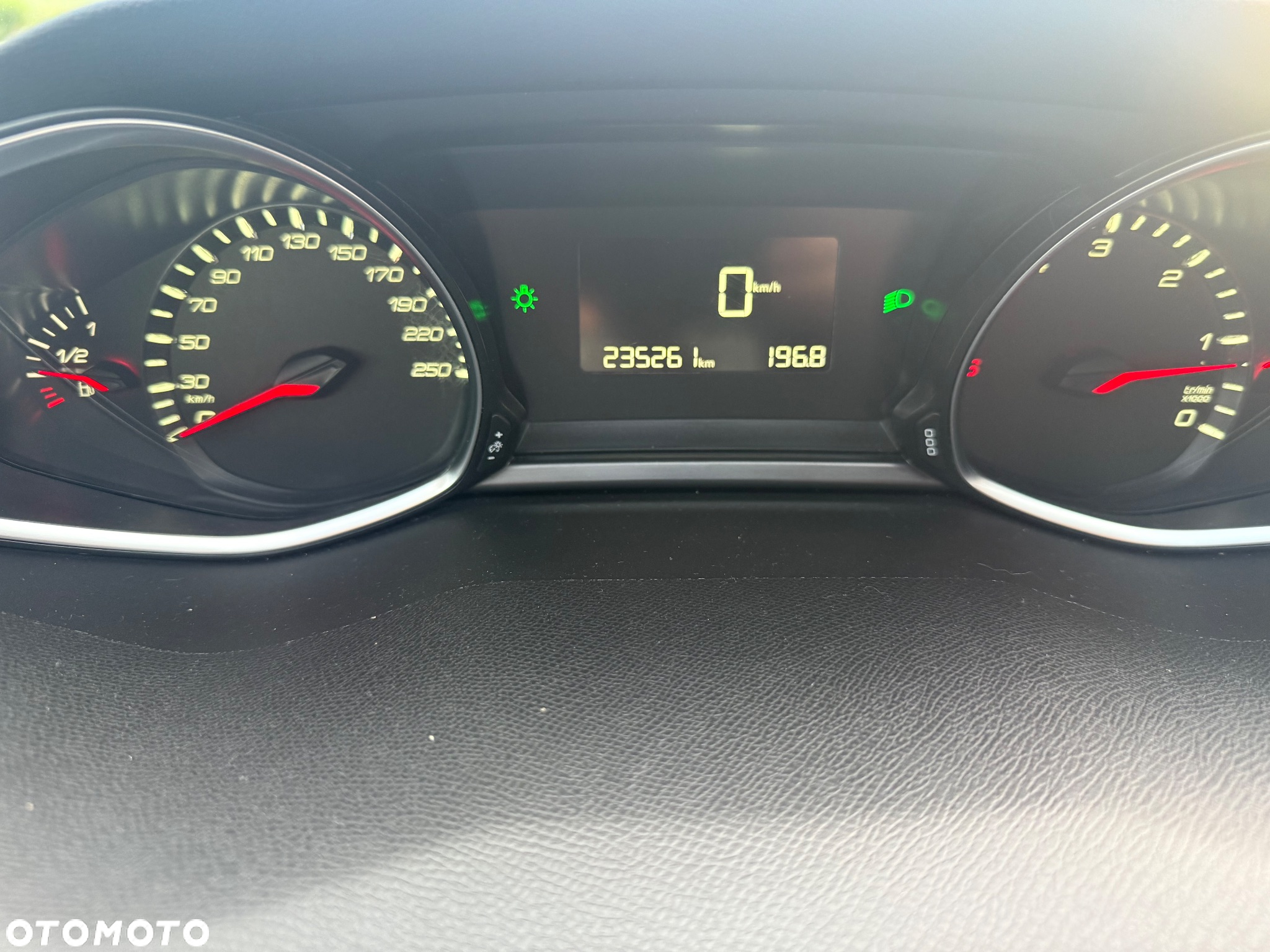 Peugeot 308 1.6 BlueHDi Active S&S - 19