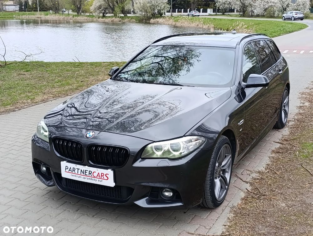 BMW Seria 5 525d xDrive Luxury Line - 1