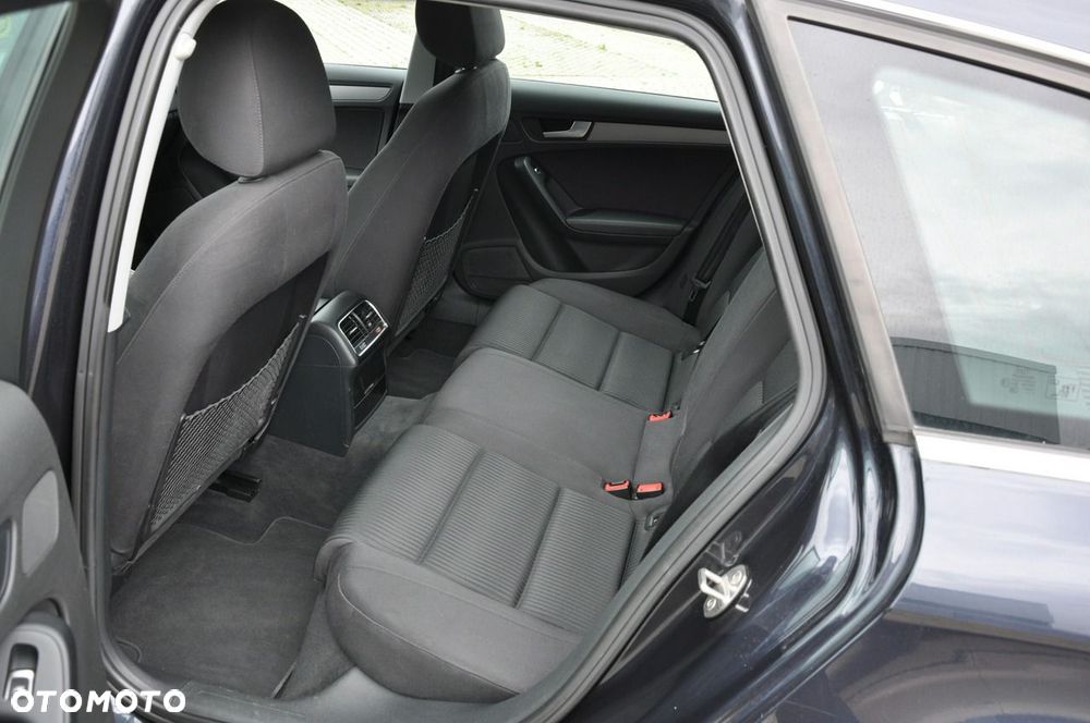 Audi A4 Avant 2.0 TDI - 22
