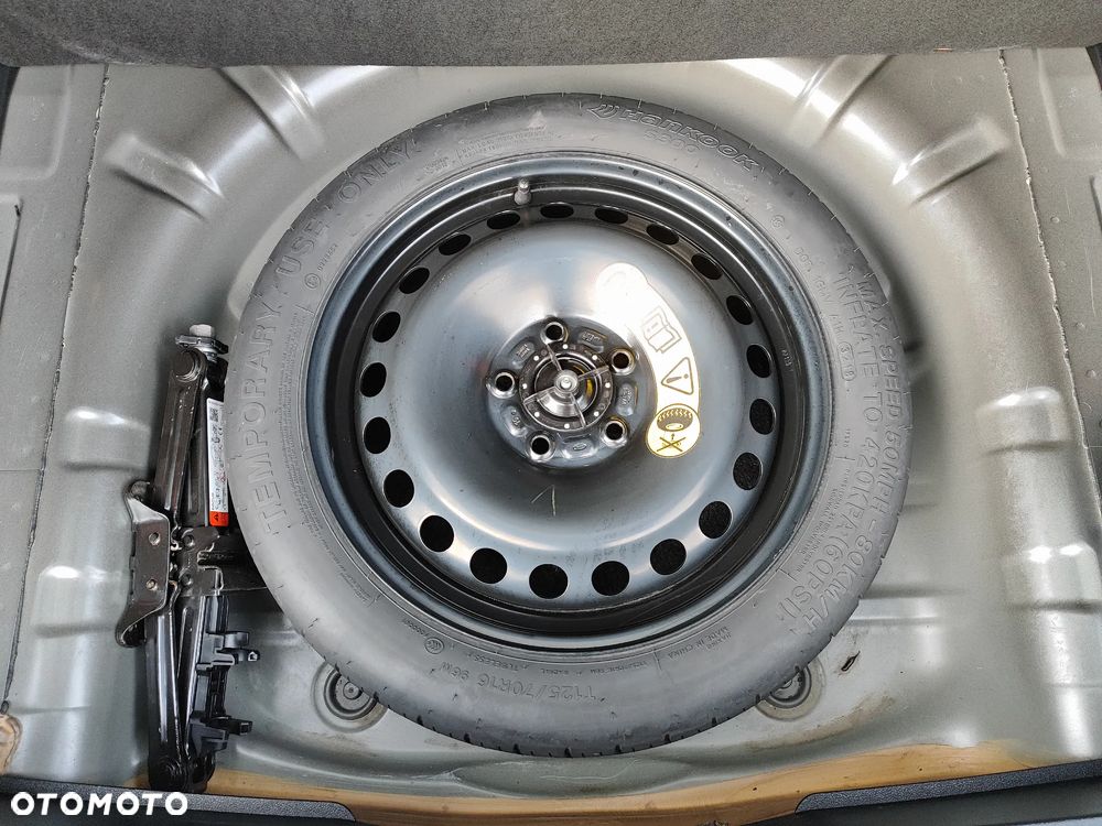 Ford Focus Turnier 1.6 EcoBoost Start-Stopp-System SYNC Edition - 26