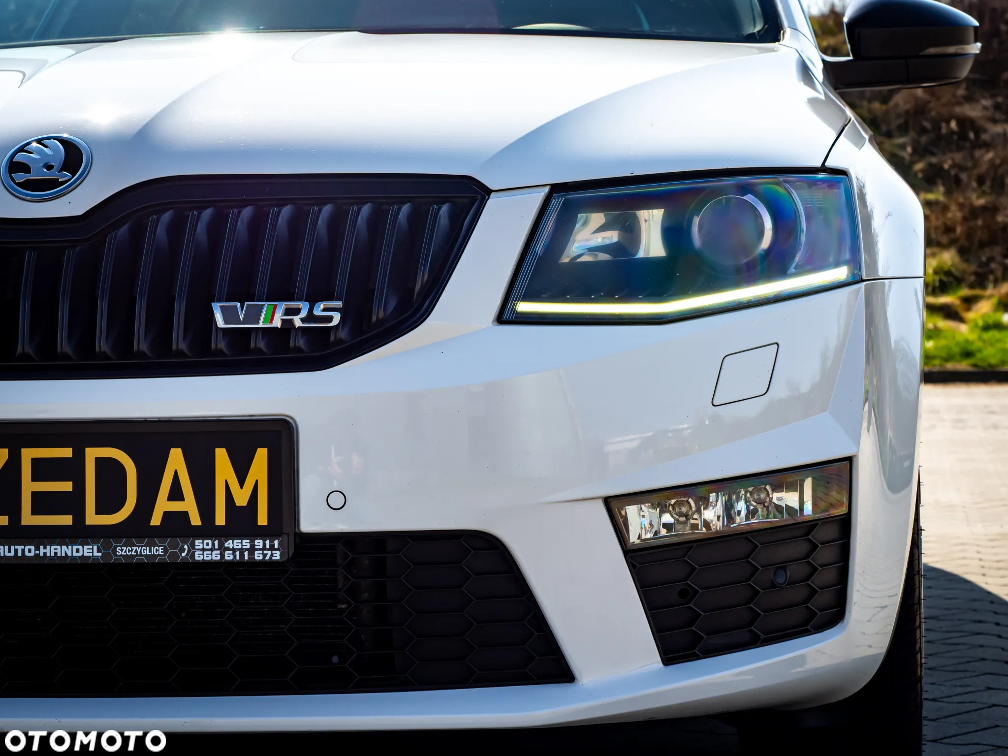 Skoda Octavia Combi 2.0 TDI DSG RS - 7