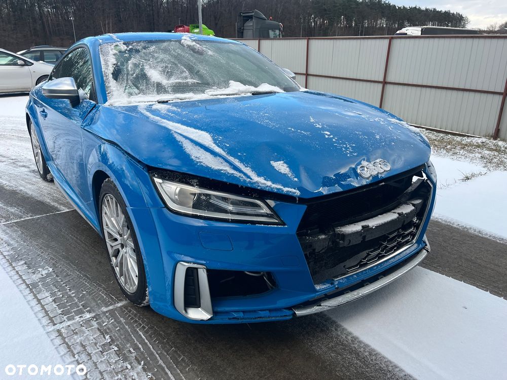 Audi TT S Coupé - 6