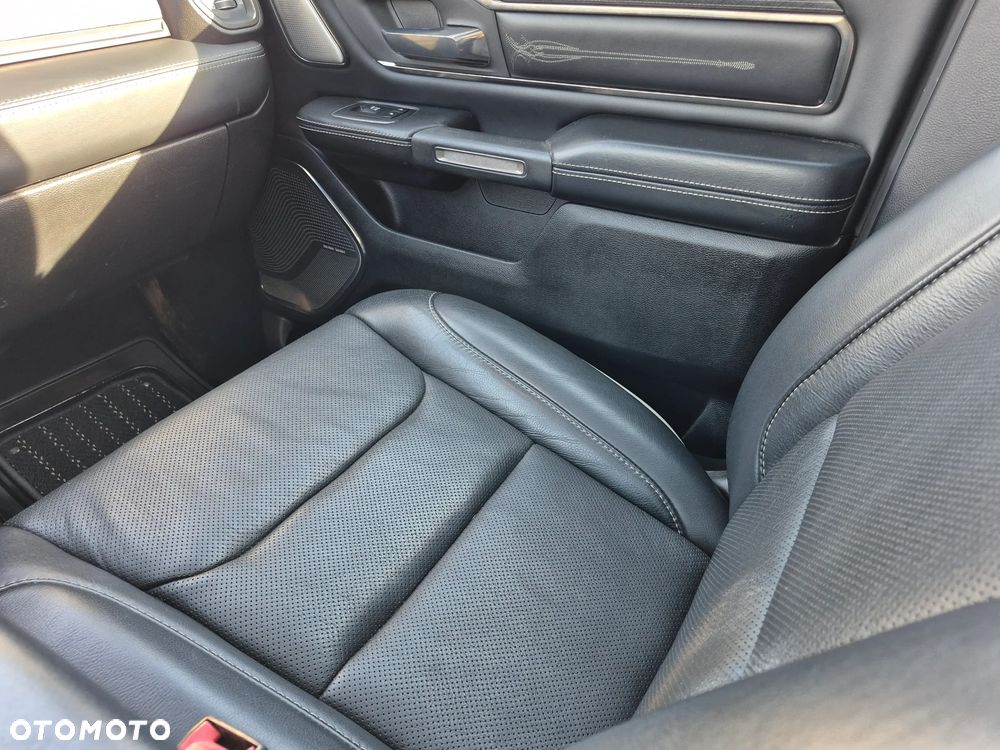 RAM 1500 5.7 Crew Cab Limited - 10