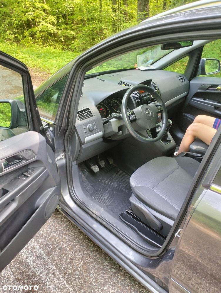 Opel Zafira - 5