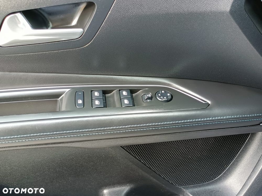Peugeot 3008 1.2 PureTech GPF Crossway S&S EAT8 - 36